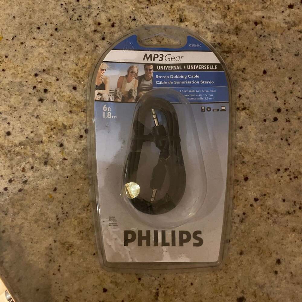 Philips MP3 Gear 6ft Stereo Dubbing Cable 3.5mm Male to 3.5mm Male G2G101C